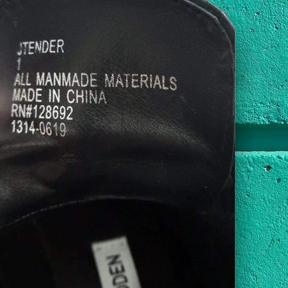 Steve Madden leather Boots, Size 1 , Color Black - Picture 7 of 7